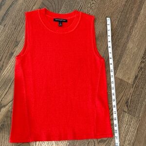 NWOT BR Sleeveless Summer Sweater